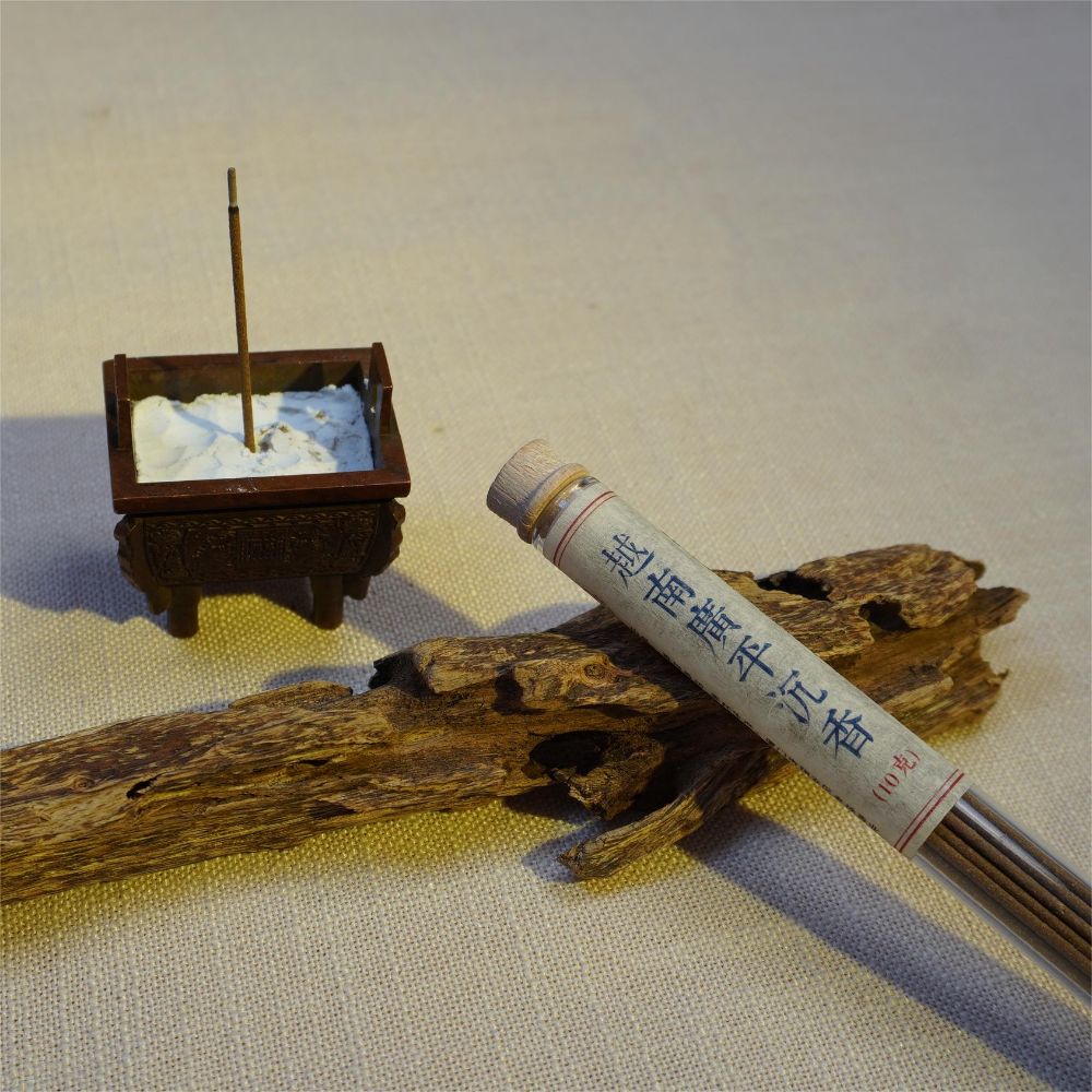 Picture of Vietnamese Guangping Agarwood