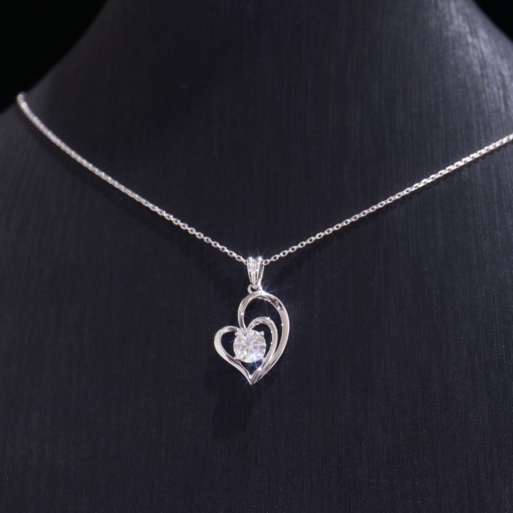 Picture of Custom Jewelry for Singing Competition: D Color Moissanite Diamond Heart Set
